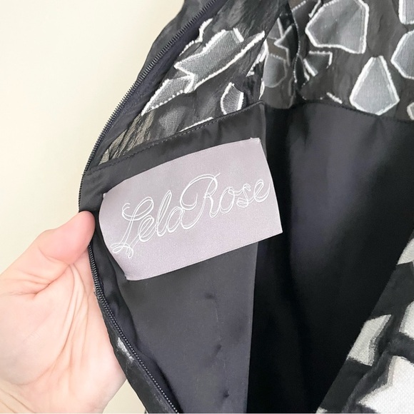 LELA ROSE Black White Embroidered Short Sleeved Midi Length Cocktail Dress 2 - Picture 9 of 9